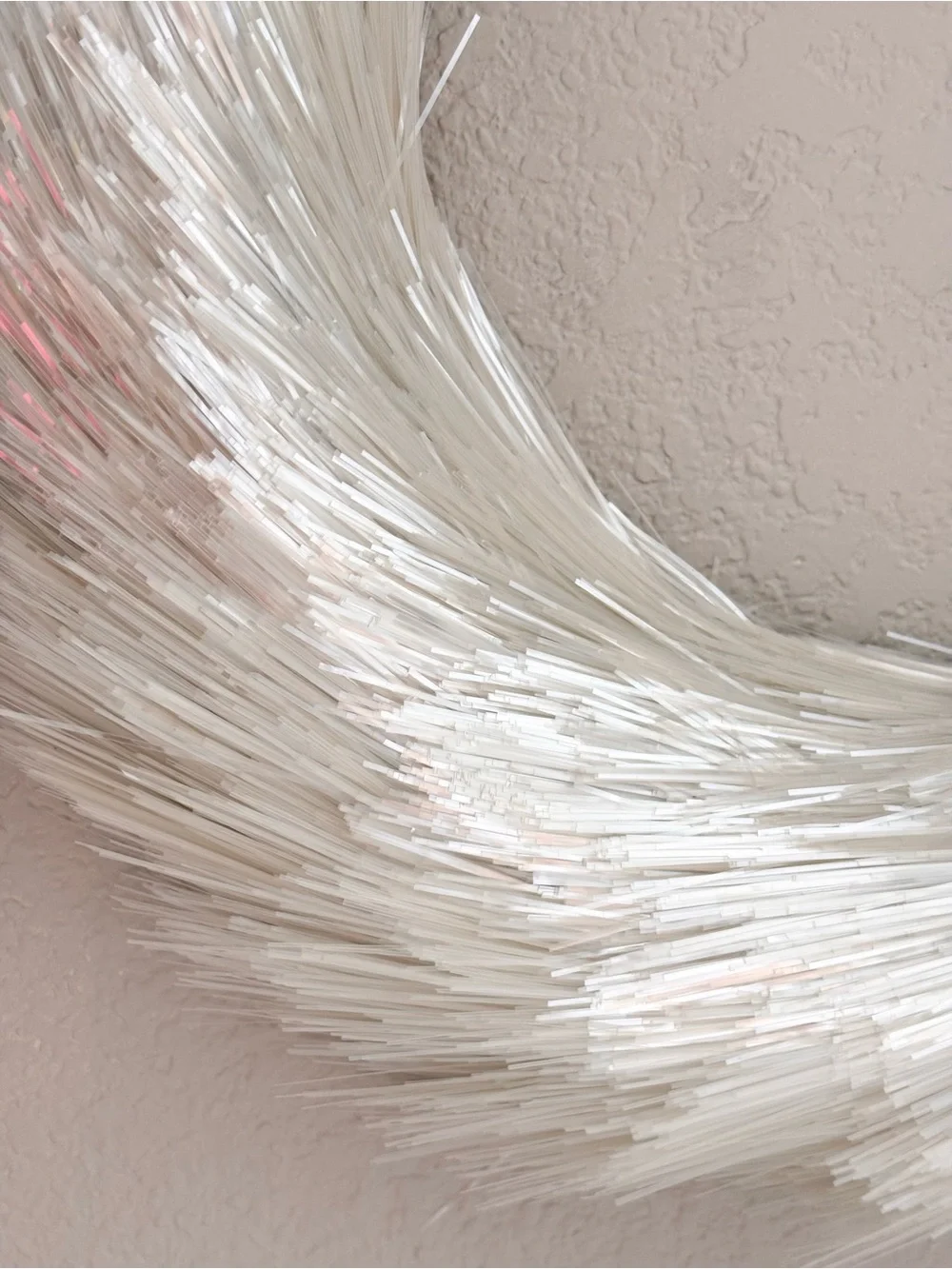 WONDERSHOP Iridescent Pearl Tinsel Wreath NWT